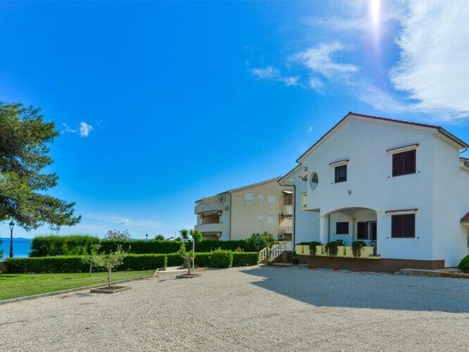 Apartments In House Liveric, In Vir At The Beach Buitenkant foto