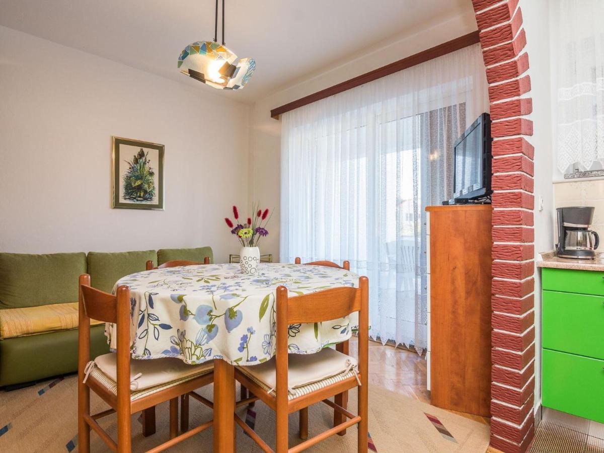 Apartments In House Liveric, In Vir At The Beach Buitenkant foto